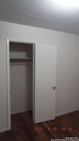 2603 Lombrano St, San Antonio, TX 78228