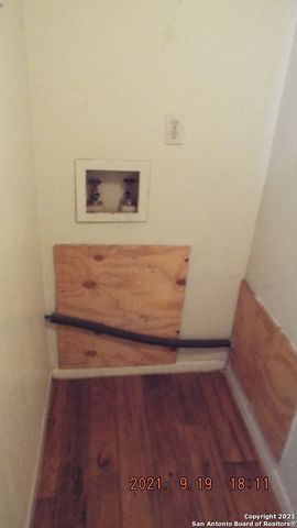 2603 Lombrano St, San Antonio, TX 78228