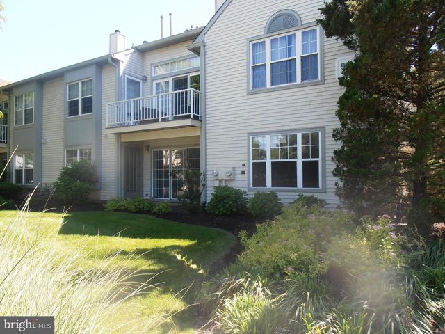 2907-A TARNBROOK DR, Mount Laurel, NJ 08054