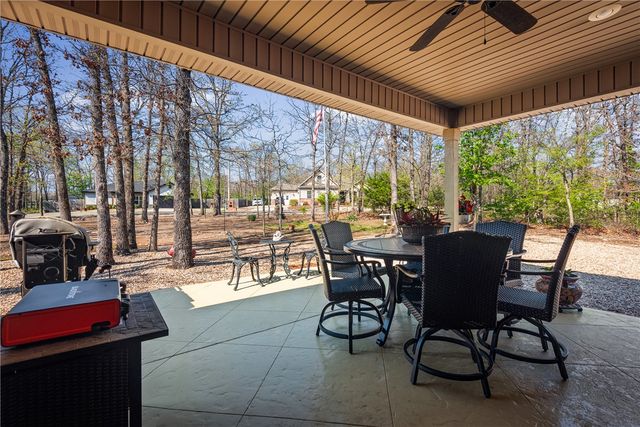 7 Saint Andrews Circle, Bella Vista, AR 72715