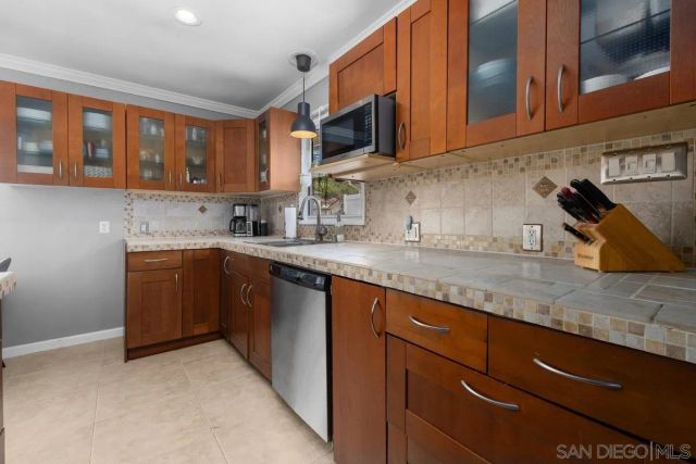 5885 Nagel, La Mesa, CA 91942