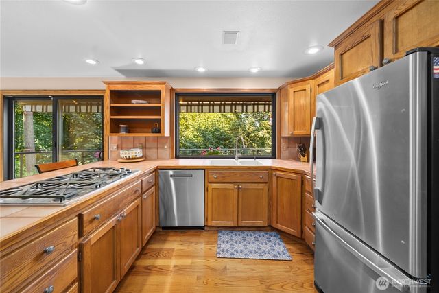 30017 24th Avenue SW, Federal Way, WA 98023