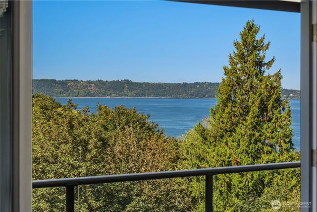 30017 24th Avenue SW, Federal Way, WA 98023