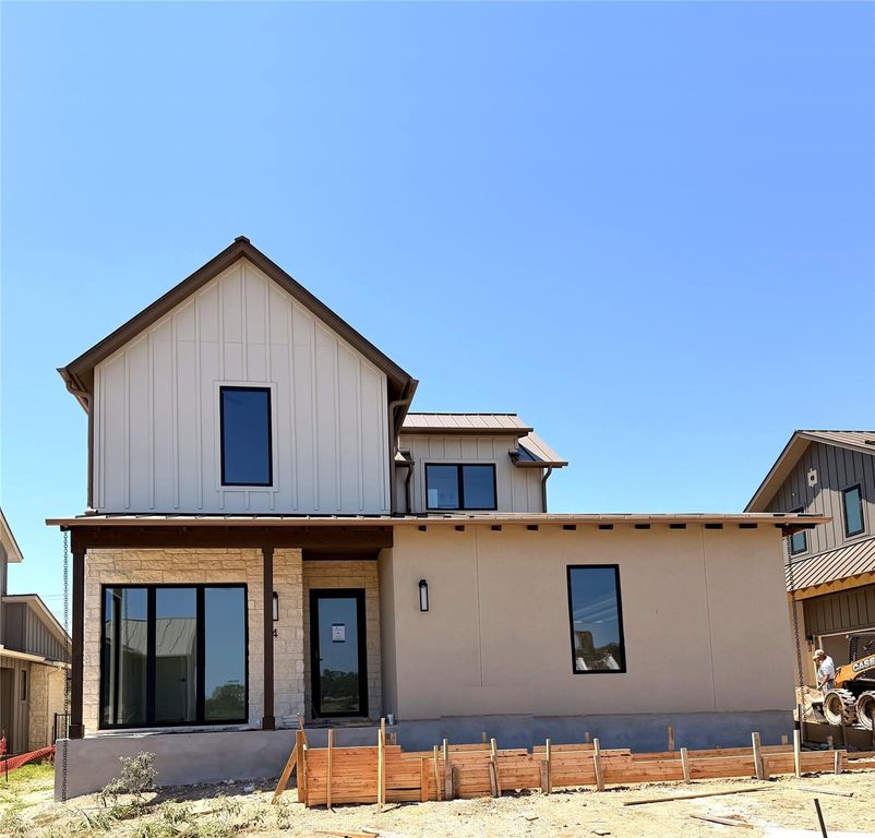 711 N Paleface Ranch RD 4, Spicewood, TX 78669