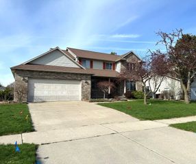 1511 Eastpointe Drive, Mount Pleasant, MI 48858