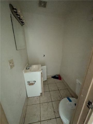 709 Fruit Way, Mckees Rocks, PA 15136