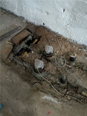 709 Fruit Way, Mckees Rocks, PA 15136