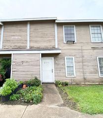 8323 Wilcrest Drive 2006, Houston, TX 77072