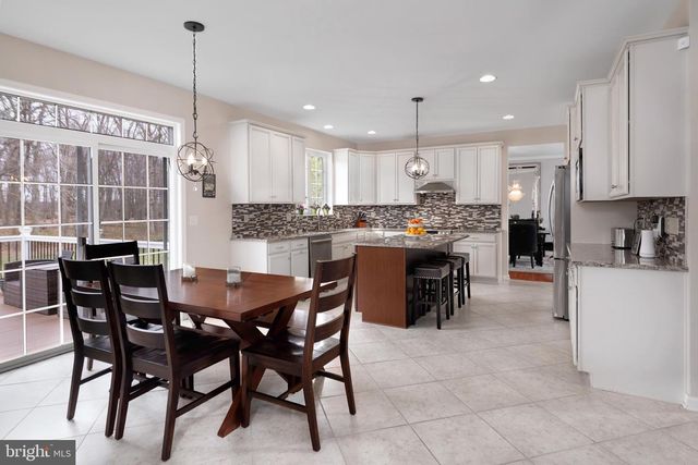 7 WINDFLOWER CT, Robbinsville, NJ 08691