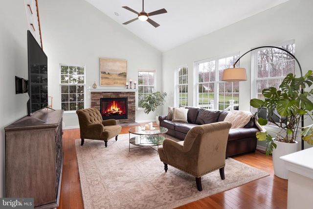 7 WINDFLOWER CT, Robbinsville, NJ 08691