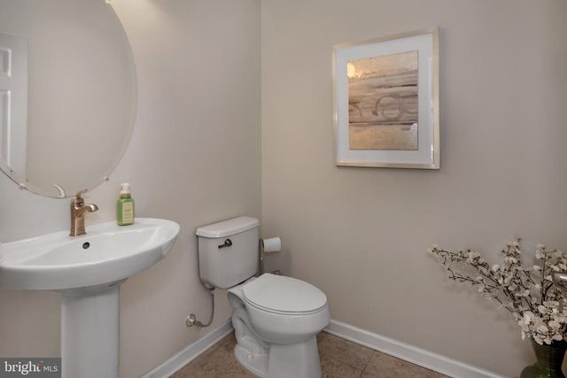 7 WINDFLOWER CT, Robbinsville, NJ 08691