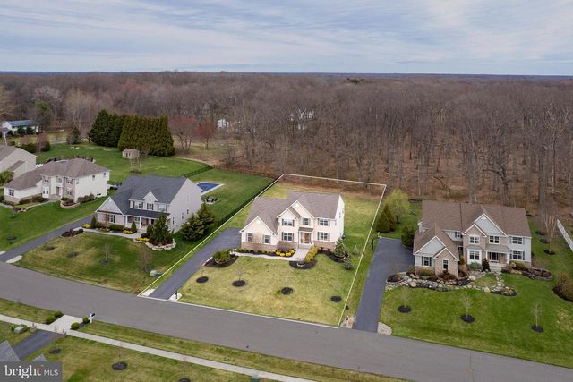 7 WINDFLOWER CT, Robbinsville, NJ 08691