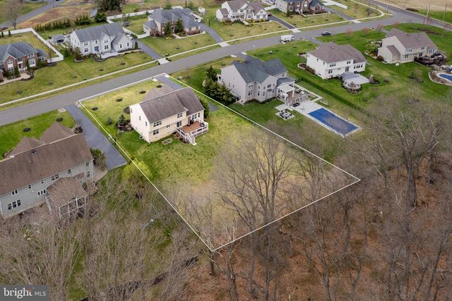 7 WINDFLOWER CT, Robbinsville, NJ 08691