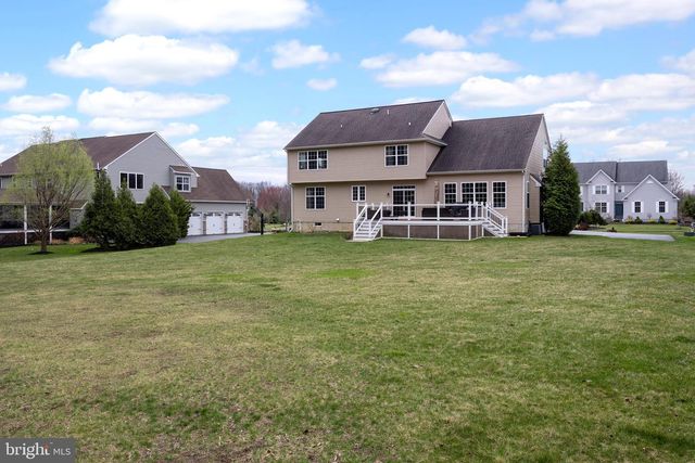 7 WINDFLOWER CT, Robbinsville, NJ 08691