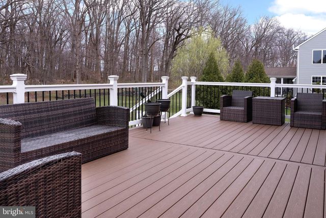 7 WINDFLOWER CT, Robbinsville, NJ 08691