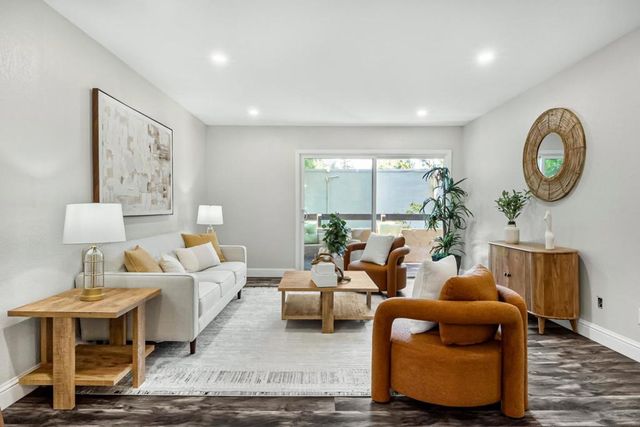 310 Tradewinds Drive 8, San Jose, CA 95123
