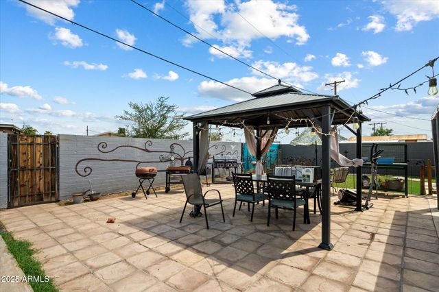 1225 N 33RD Street, Phoenix, AZ 85008