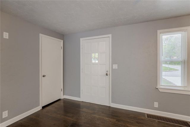 2747 N 52nd Street, Kansas City, KS 66104
