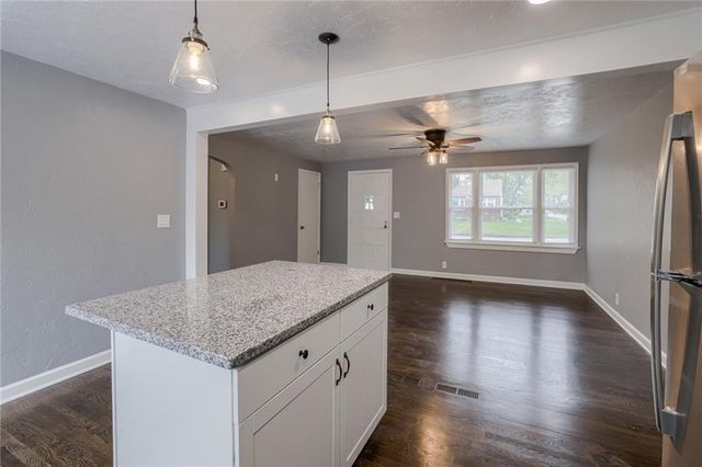 2747 N 52nd Street, Kansas City, KS 66104