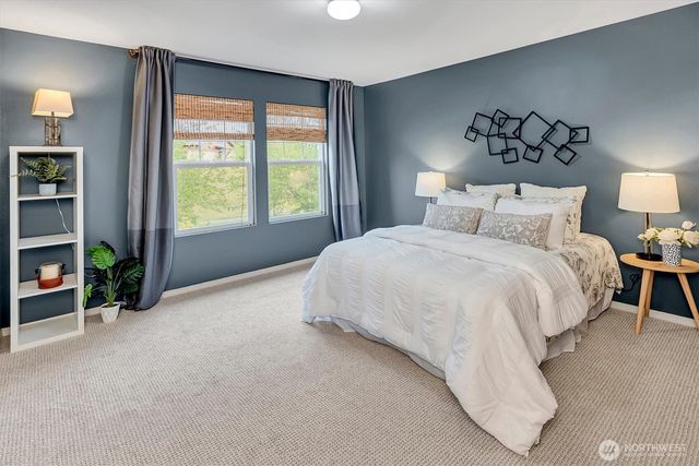 34833 SE Ridge Street, Snoqualmie, WA 98065