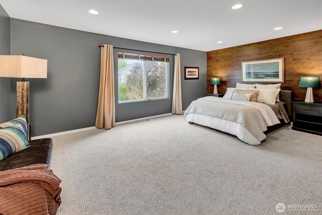 34833 SE Ridge Street, Snoqualmie, WA 98065