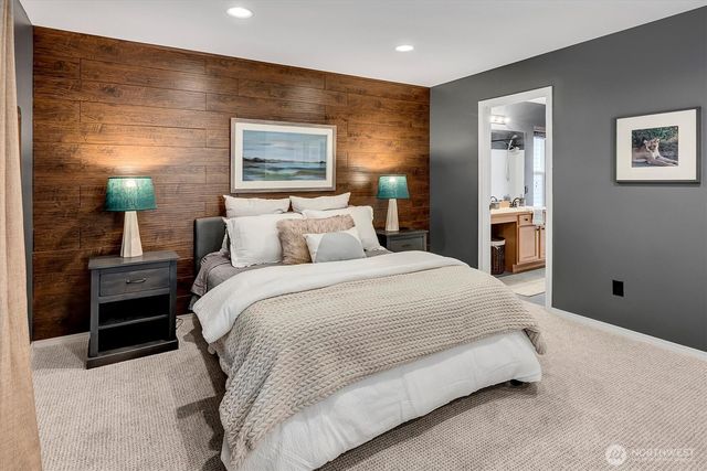 34833 SE Ridge Street, Snoqualmie, WA 98065