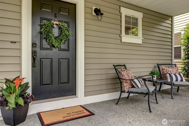 34833 SE Ridge Street, Snoqualmie, WA 98065