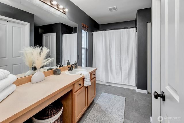 34833 SE Ridge Street, Snoqualmie, WA 98065