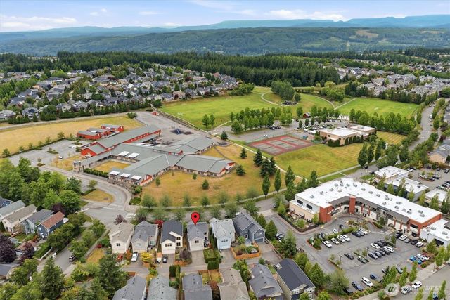 34833 SE Ridge Street, Snoqualmie, WA 98065