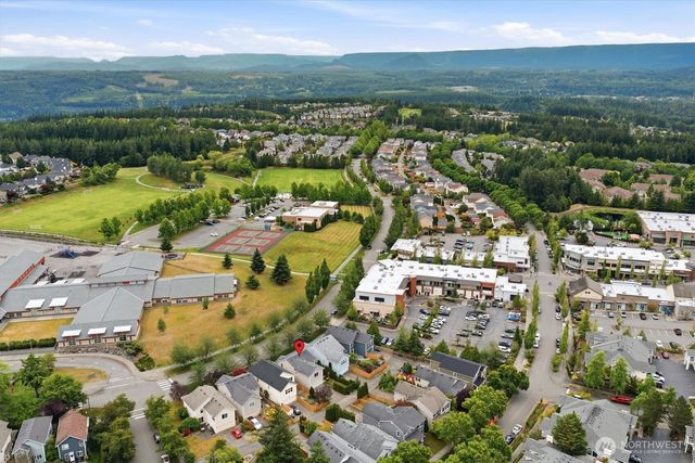 34833 SE Ridge Street, Snoqualmie, WA 98065