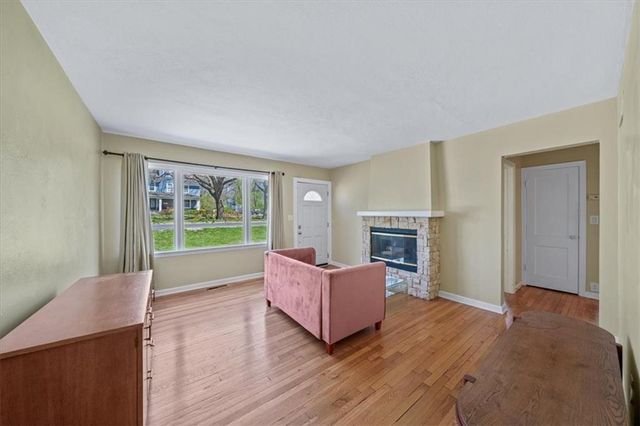 4924 Mission Road, Roeland Park, KS 66205