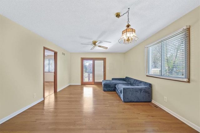 4924 Mission Road, Roeland Park, KS 66205