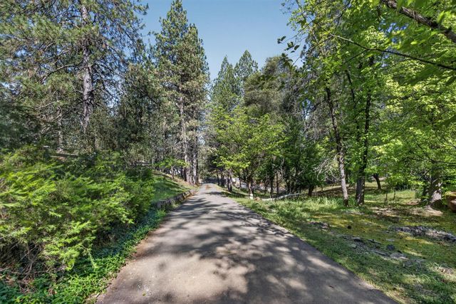 4617 Ringold Rd, Diamond Springs, CA 95619