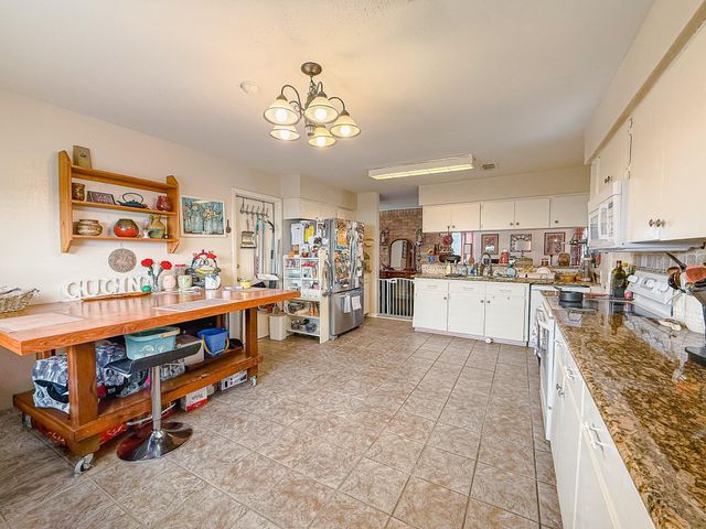 3306 Hunterwood Drive, Missouri City, TX 77459