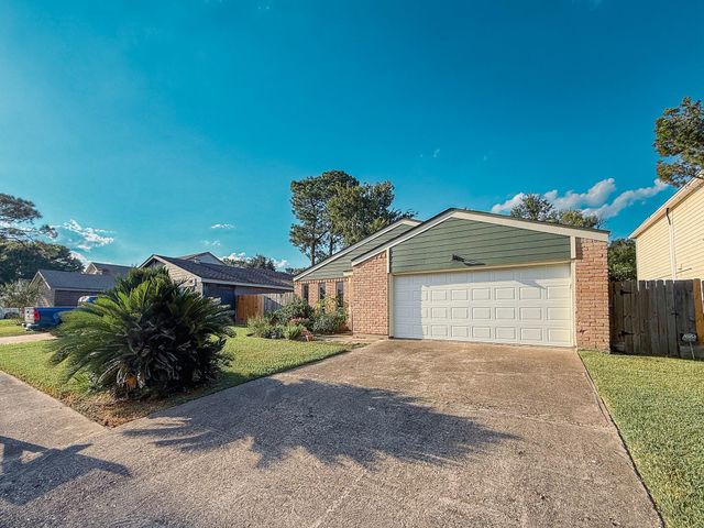 3306 Hunterwood Drive, Missouri City, TX 77459