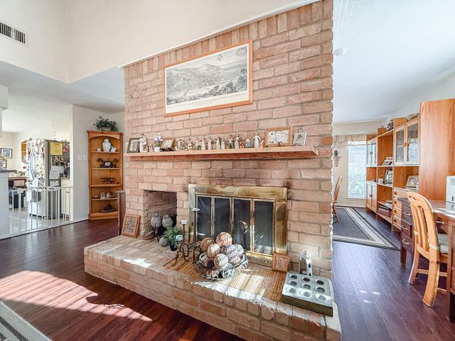 3306 Hunterwood Drive, Missouri City, TX 77459