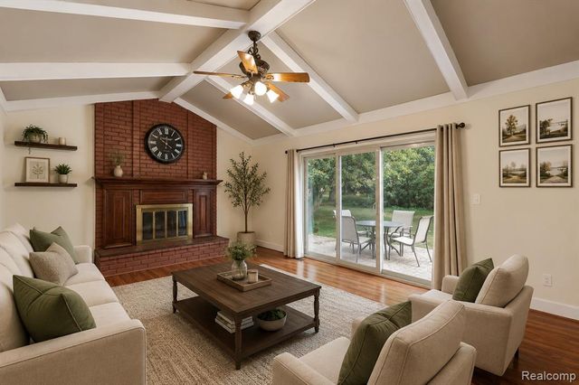 450 Timberline Drive, Rochester Hills, MI 48309