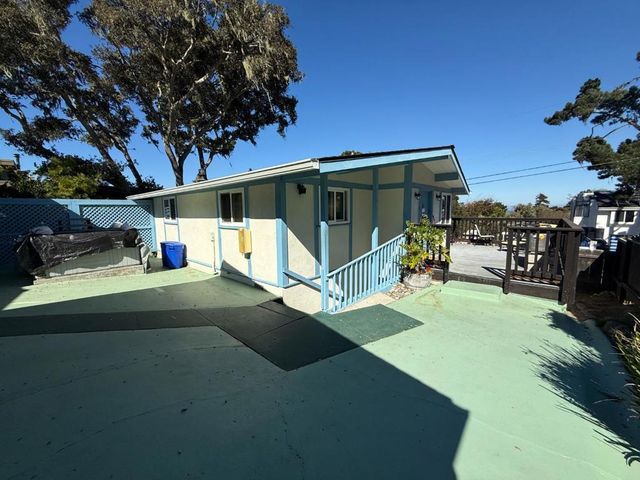 851 Lyndon Street, Monterey, CA 93940