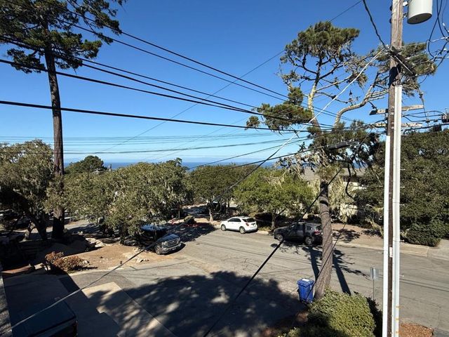 851 Lyndon Street, Monterey, CA 93940