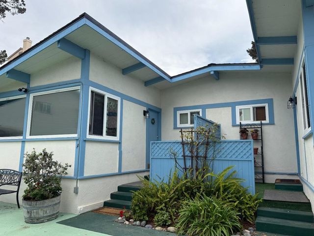 851 Lyndon Street, Monterey, CA 93940