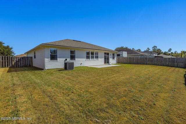 76073 LONG POND Loop, Yulee, FL 32097