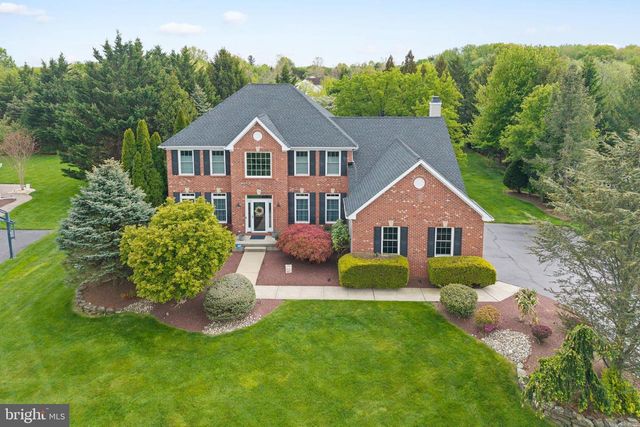 17 BROOKSHIRE DR, Robbinsville, NJ 08691