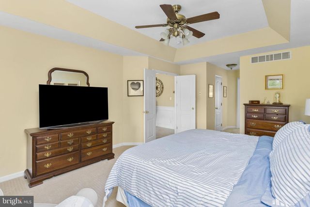 17 BROOKSHIRE DR, Robbinsville, NJ 08691