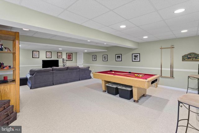 17 BROOKSHIRE DR, Robbinsville, NJ 08691