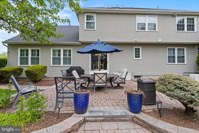17 BROOKSHIRE DR, Robbinsville, NJ 08691