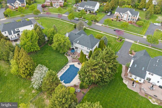 17 BROOKSHIRE DR, Robbinsville, NJ 08691
