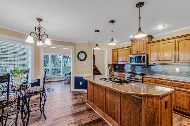 130 Vz County Road 3509, Edgewood, TX 75117