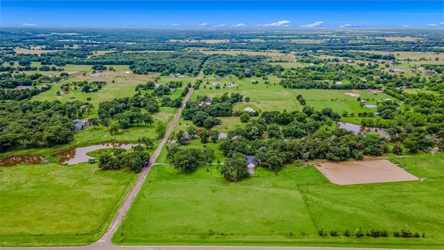 130 Vz County Road 3509, Edgewood, TX 75117