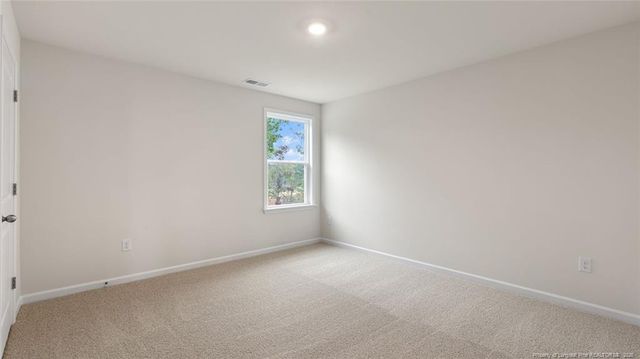 1124 Summer Daisy Circle, Aberdeen, NC 28315