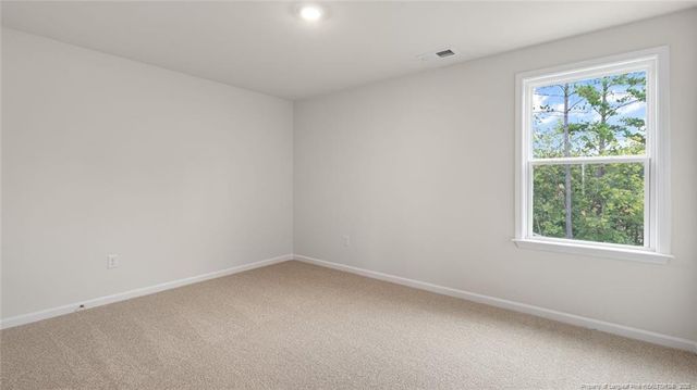 1124 Summer Daisy Circle, Aberdeen, NC 28315